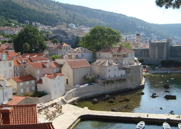 Rooms Lovrijenac
